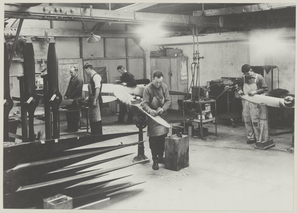 Todd Motors : making aeroplane propellers in WW2