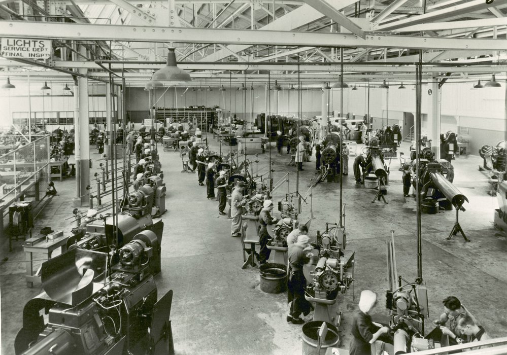 Women working at Ford factory during World War Two
