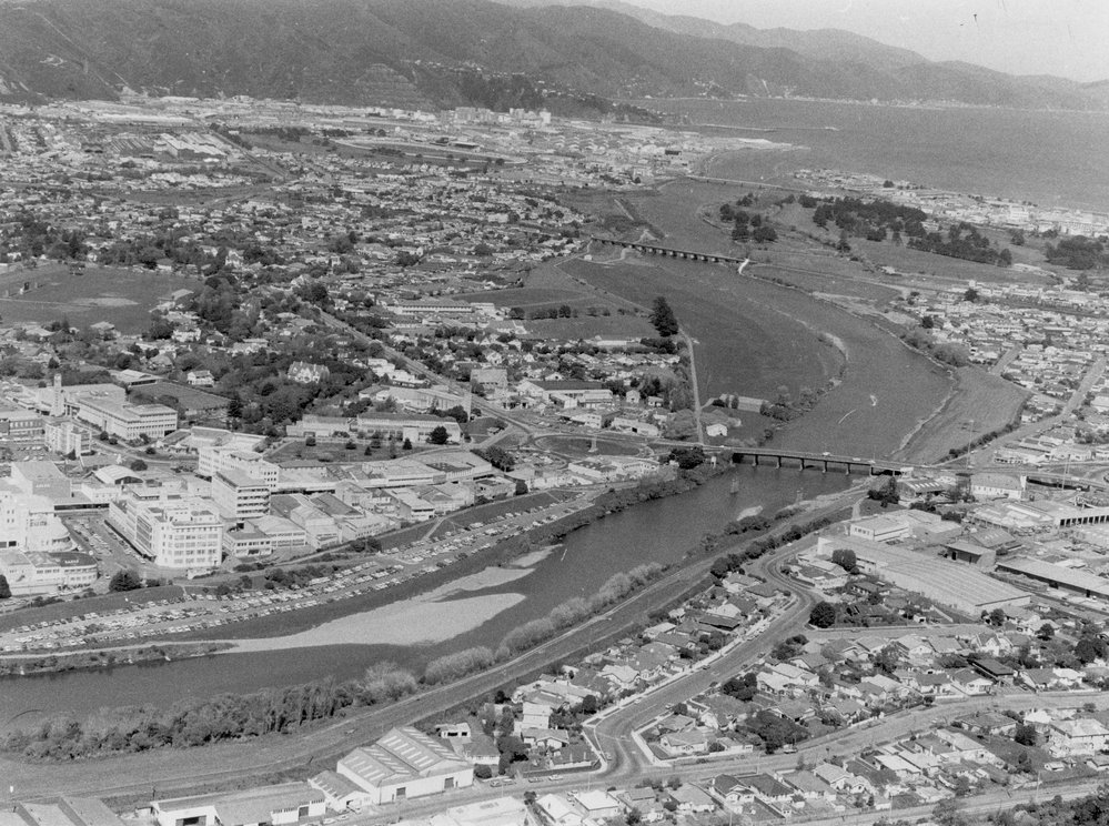 Central Hutt : aerial view