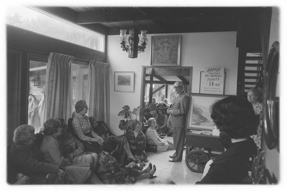 Citizens campaign for votes in own homes