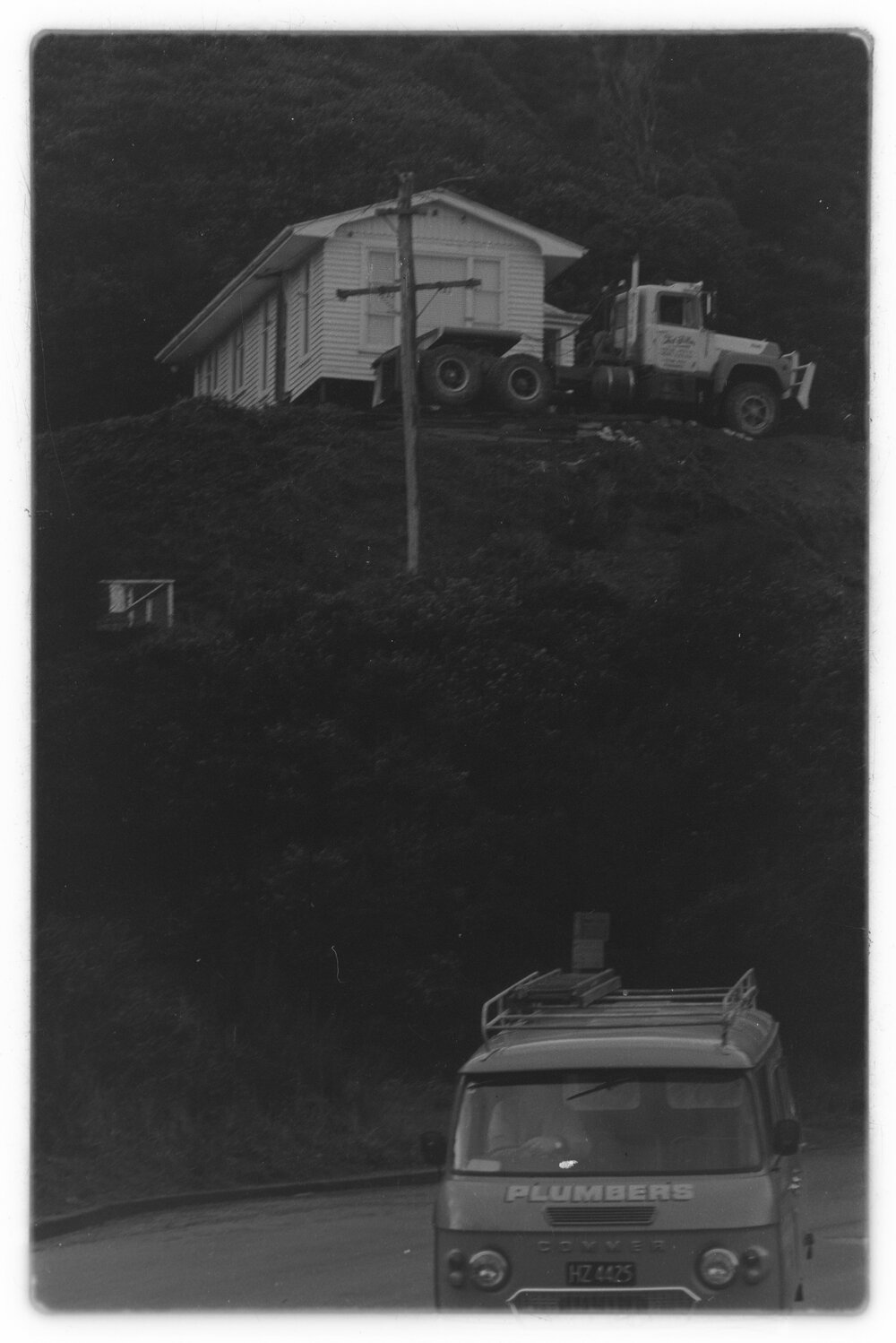 House in a tight spot 