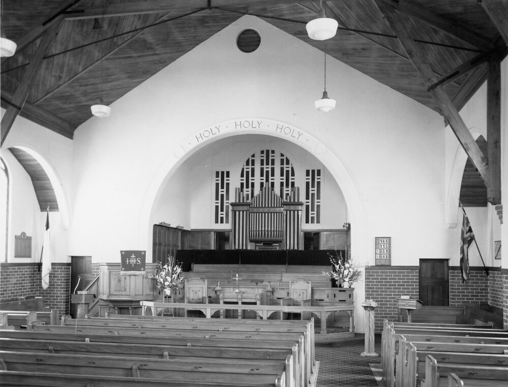Methodist church, Laings Road, Interior
