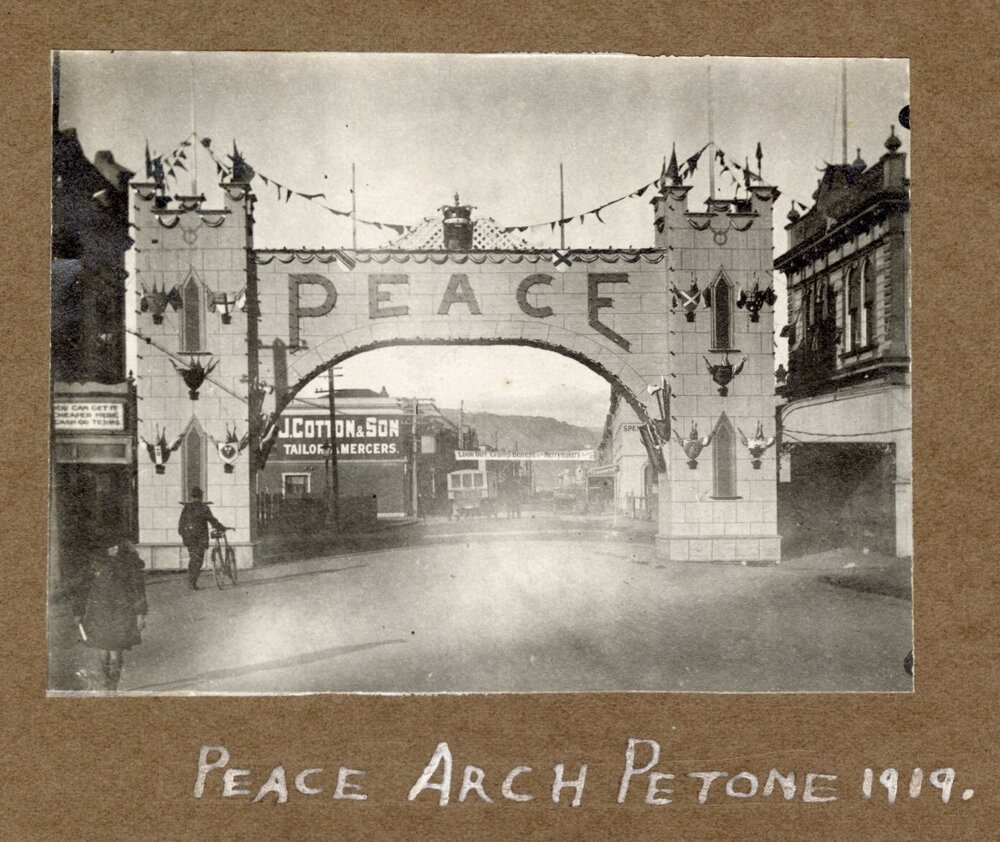 Peace Arch, Petone 1919