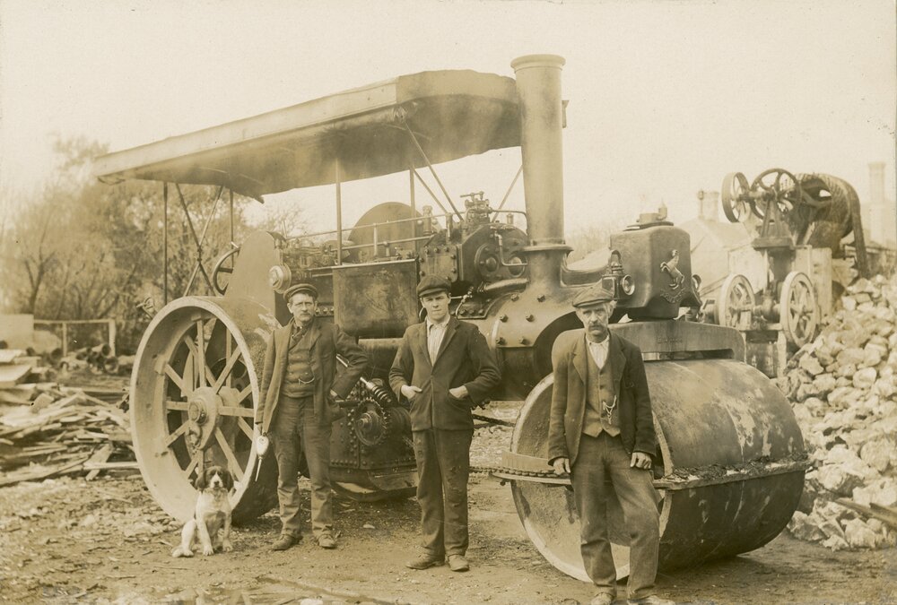 Hutt County Council workmen
