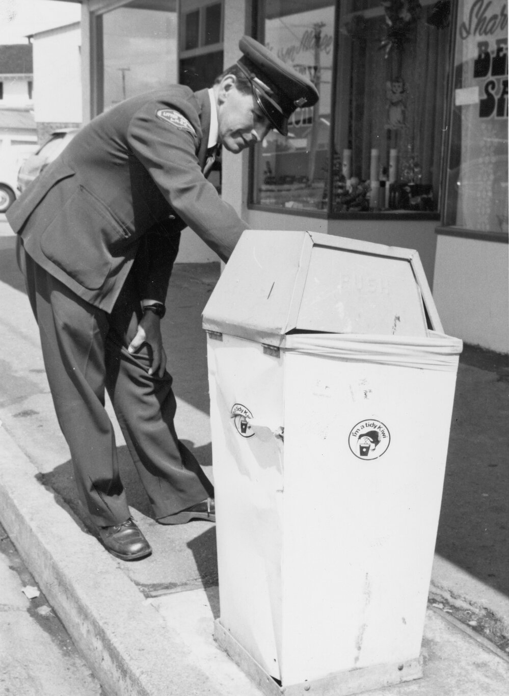 Litter prevention officer