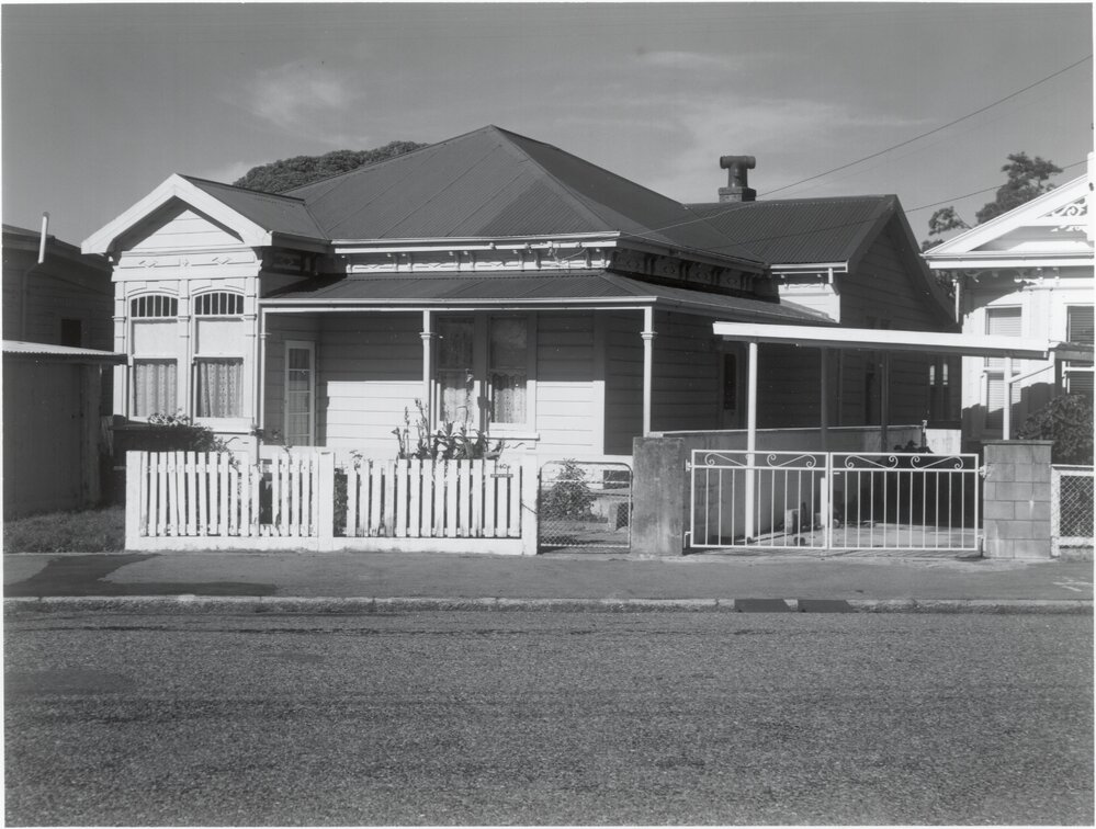 36 Riddlers Crescent 