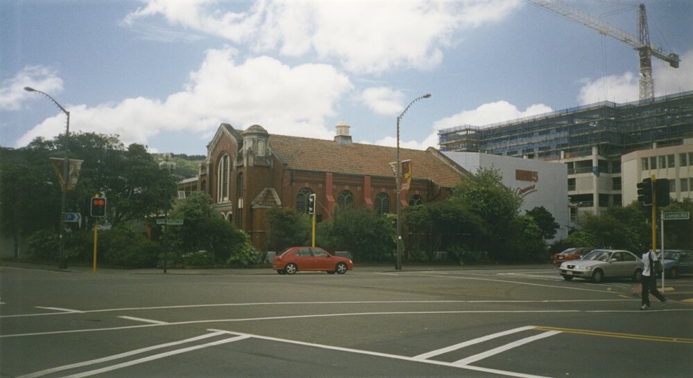 Laings Road Methodist Church exterior (c) : Queens Drive corner