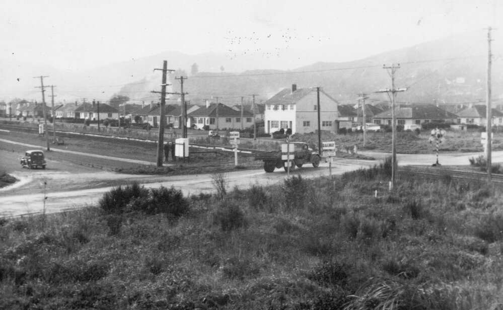 Waterloo Road railway crossing