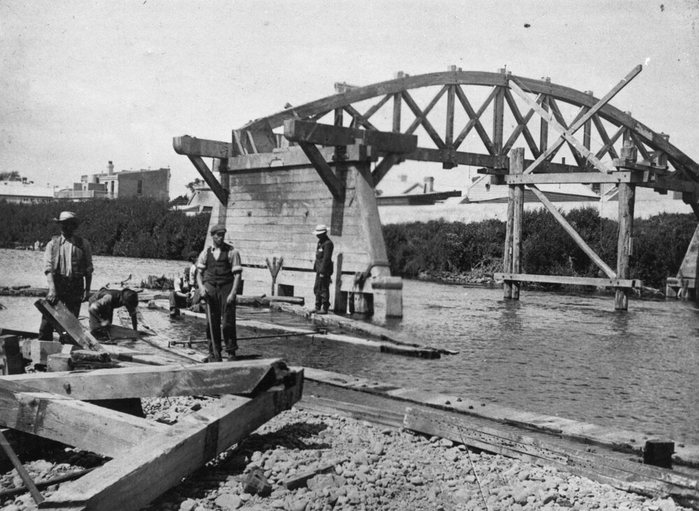 Fourth Hutt bridge removal 
