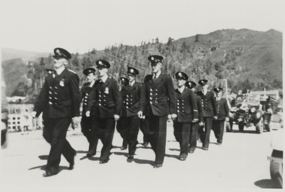 1949 Christmas parade : Volunteer Fire Brigade