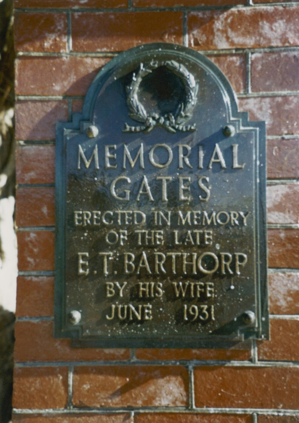 Barthorp Gates at Hutt Recreation Ground (eastern entrance) 