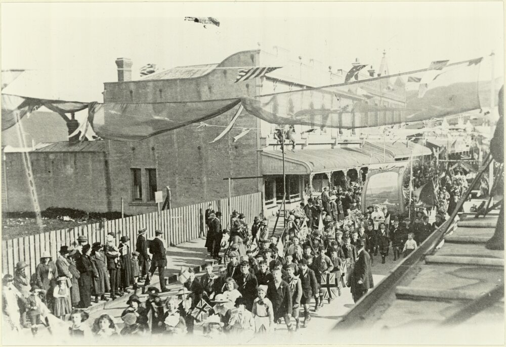WW1 peace celebrations, Jackson Street