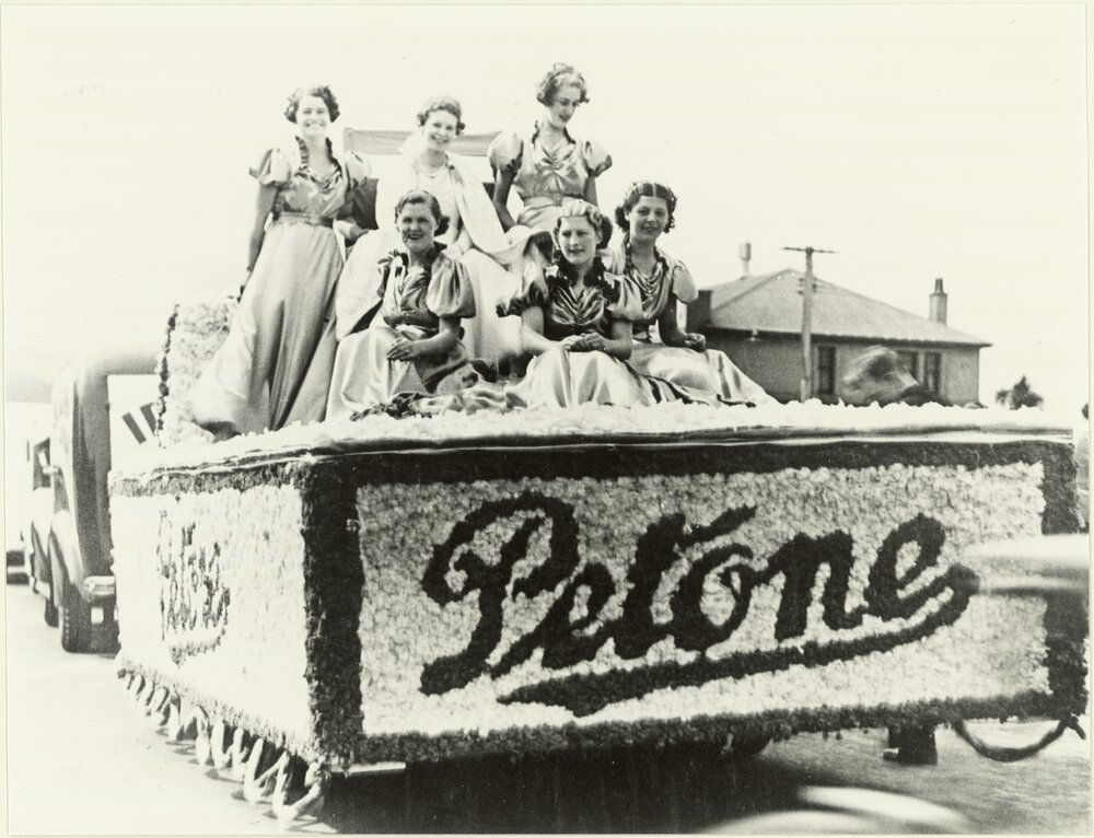 Float of the woollen mills (?) in procession