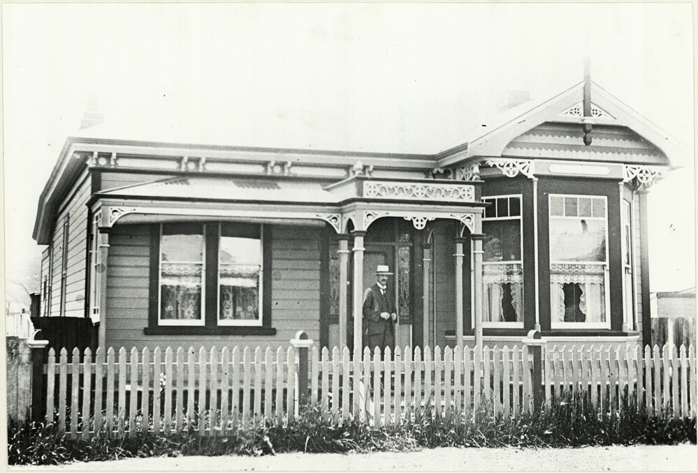 Unidentified house in Petone