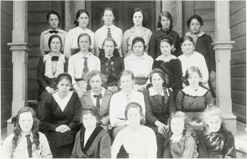 Petone D.H.S. girls