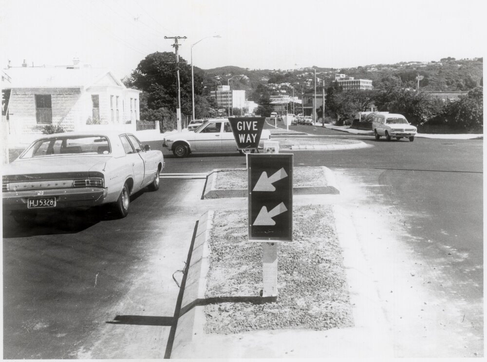 Knights Road and Bloomfield Terrace