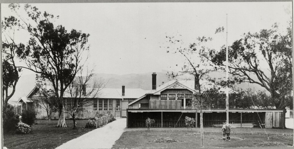 Eastern Hutt School