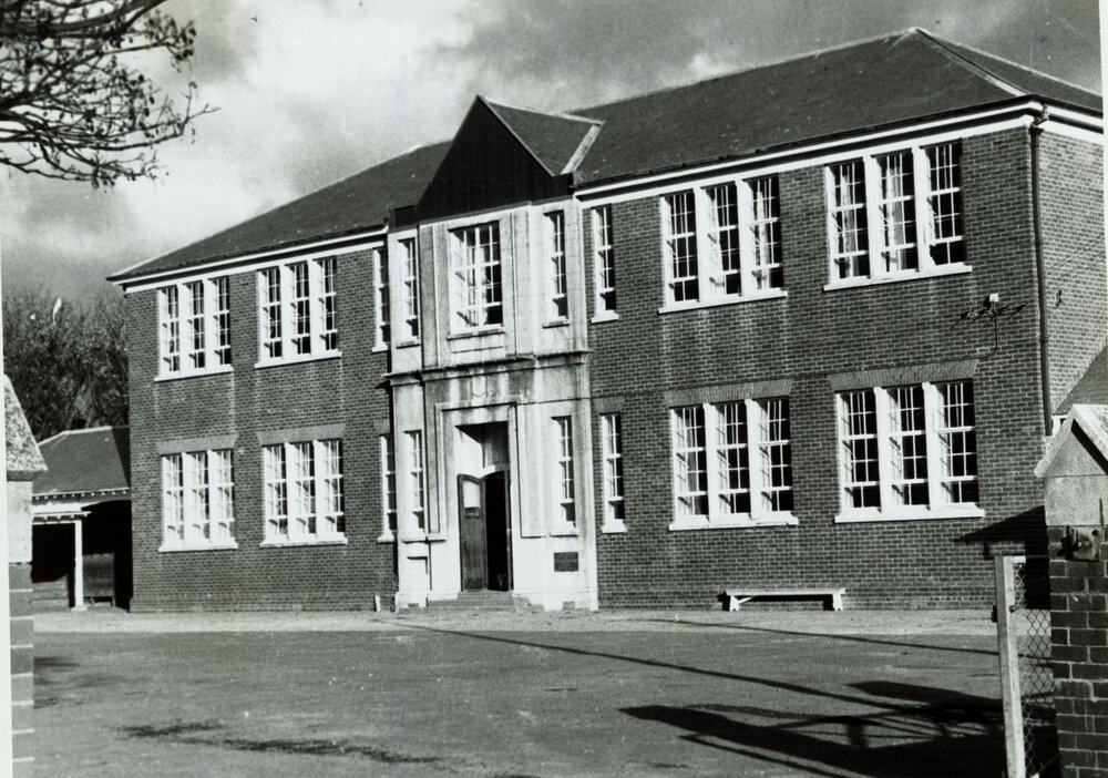 Ss Peter and Paul School