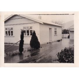 142 Randwick Road, Moera. 