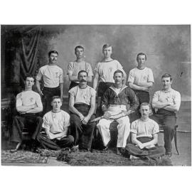 River "whaler" race champion crew 