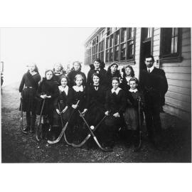 Petone D.H.S. girls hockey team