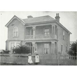 Home of William and Elizabeth Hartley, 119 Richmond Street