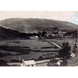 Stokes Valley entrance looking west from above Stokes Valley Road