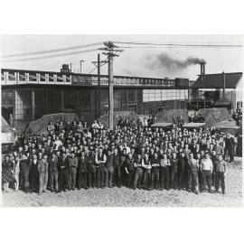General Motors : building and staff