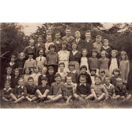 Stokes Valley School Pupils - 1937