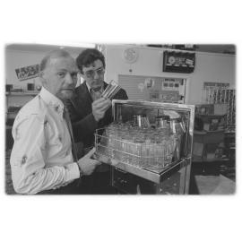 Much interest in L.H. glass-washer