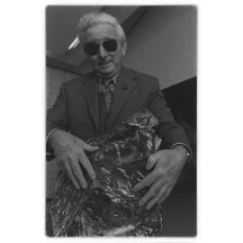 Seein with his hands