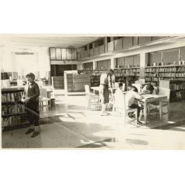 War Memorial Library 