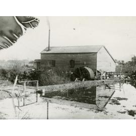 Flock mill